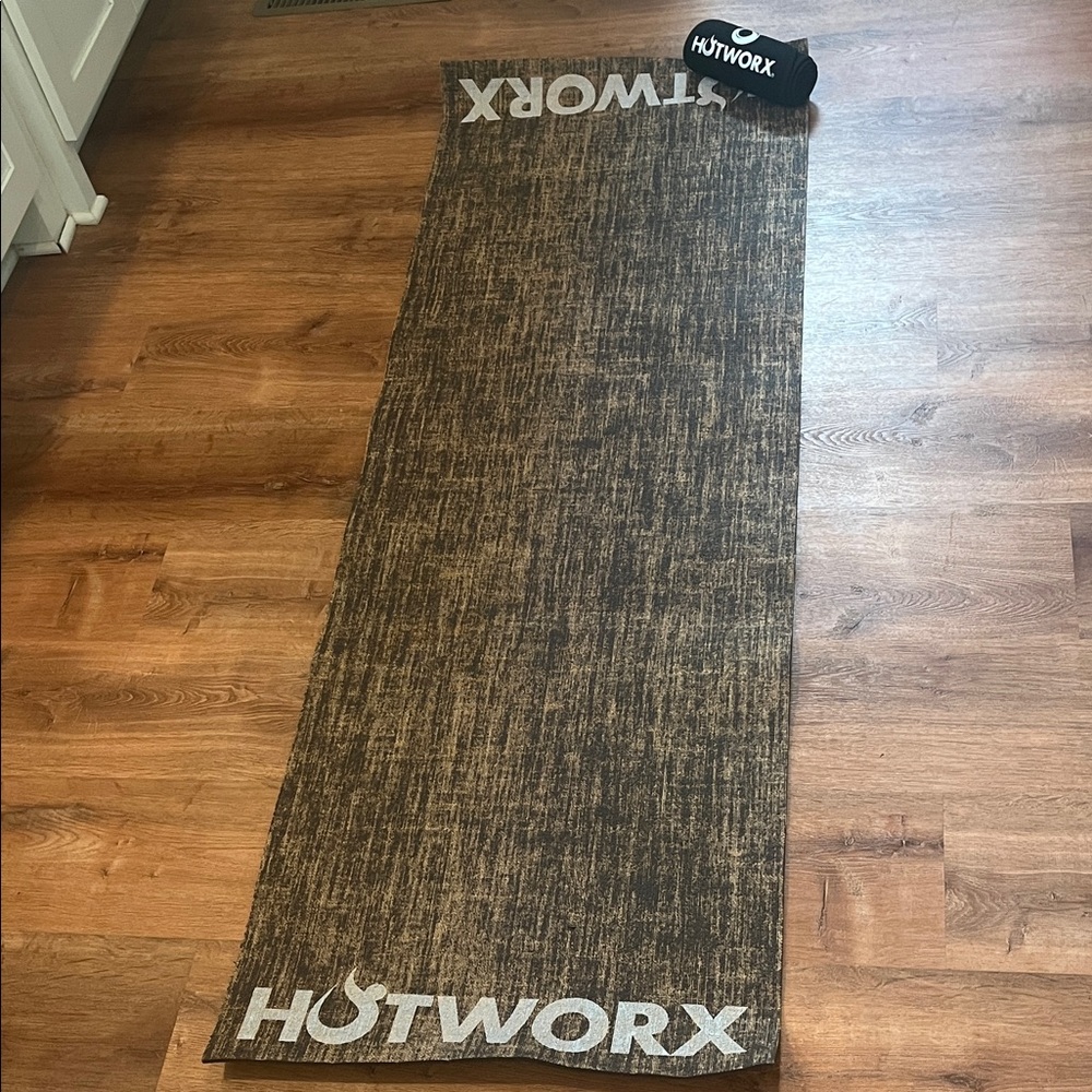 HOTWORX 72" x 24" Exercise Mat, EUC